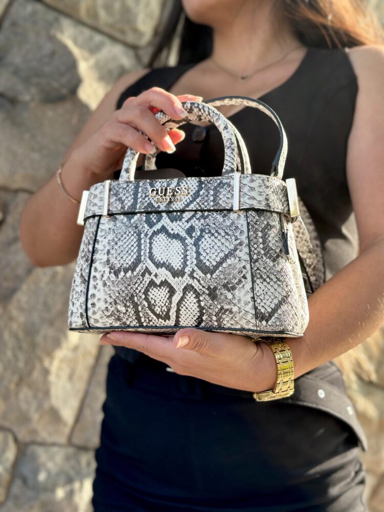 7f010538-a0da-4812-aec2-2cef1b0a3569