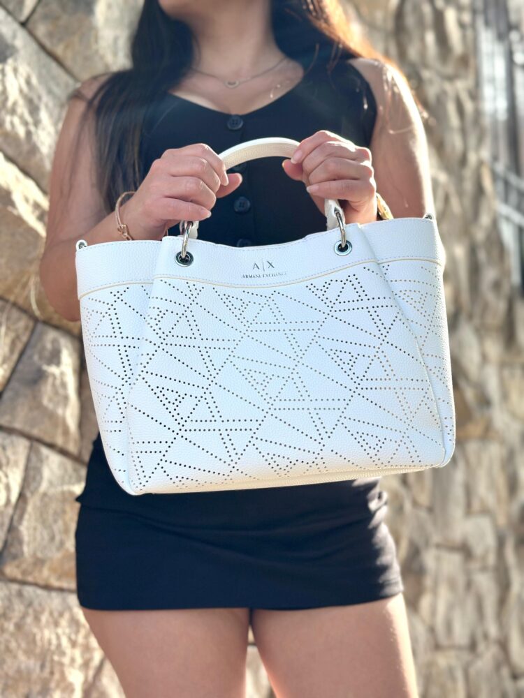 cac8a3af-1c9f-4af2-b5f9-5227bace9764