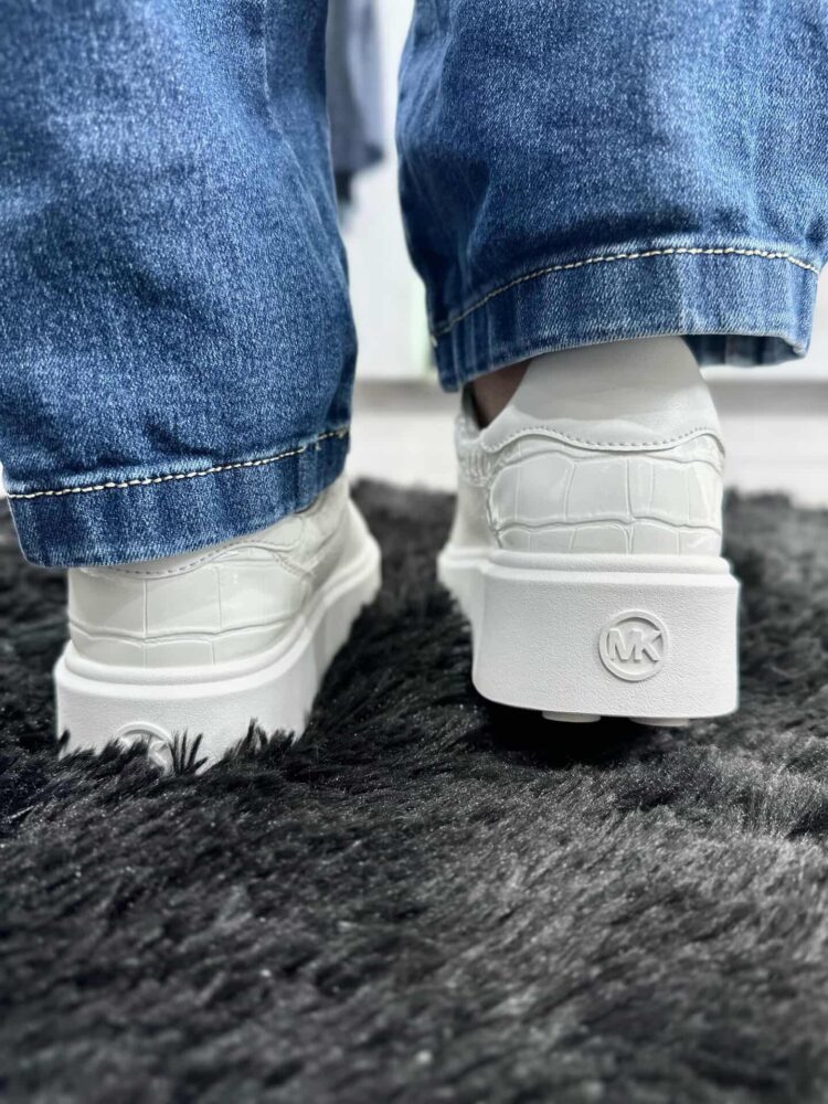 7effc565-9482-4c6b-977c-461faf97fc66